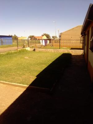 House For Sale in Emdeni, Soweto