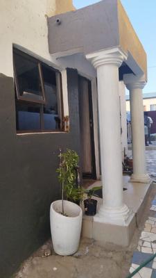 House For Sale in Naledi Ext 2, Soweto