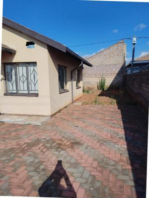 House For Sale in Protea Glen Ext, Soweto