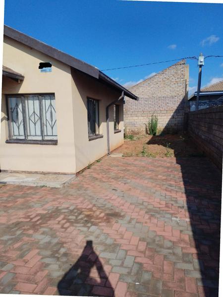 House For Sale in Protea Glen Ext, Soweto